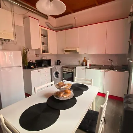 5 Min Dalla Stazione Centrale Lejlighed